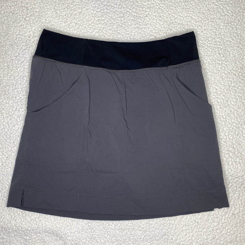 The North Face Women’s Grey Arose And Align Lined Skirt: Size Large